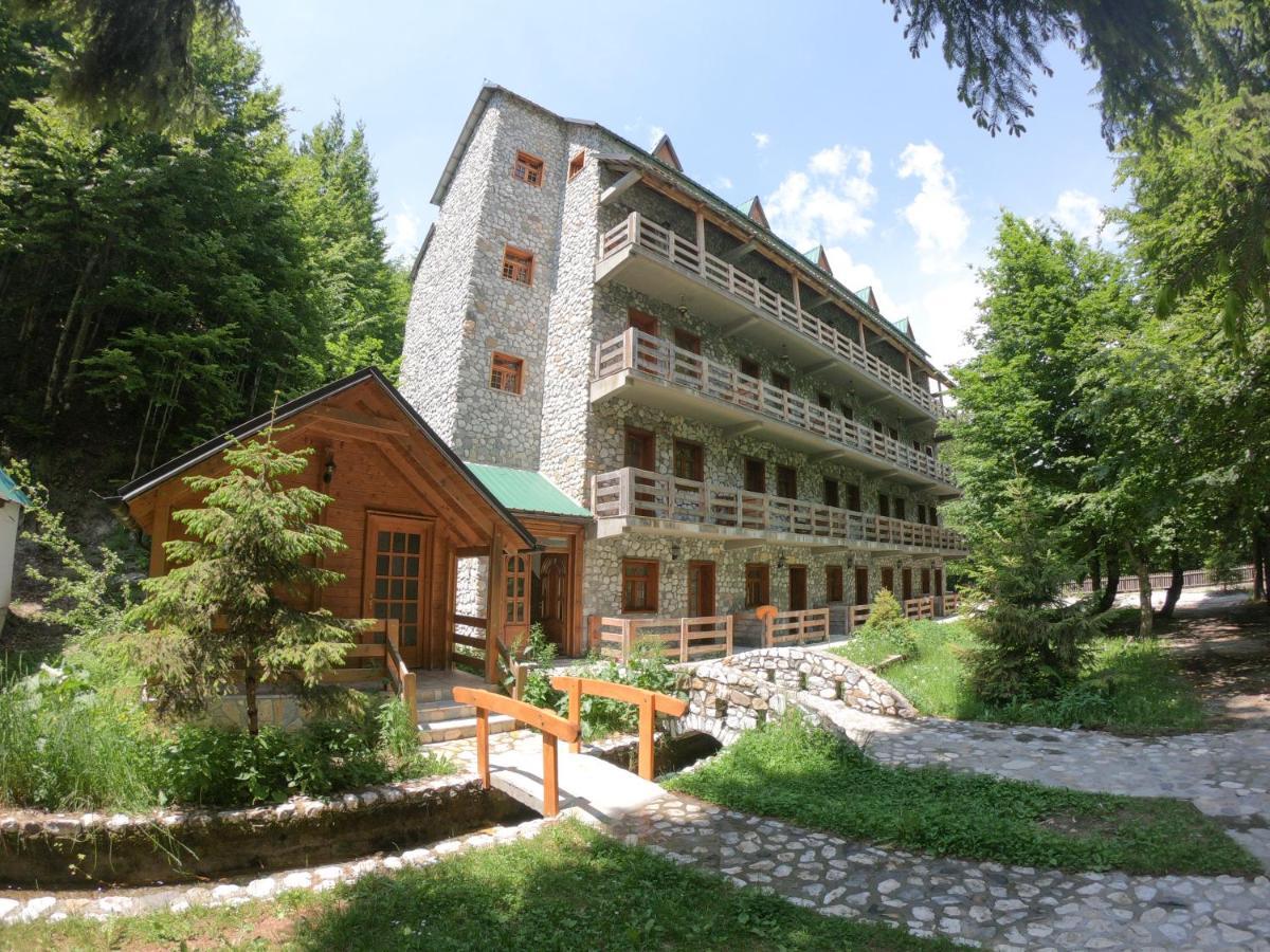 Fusha E Gjes Hotel Βαλμπόνα Εξωτερικό φωτογραφία