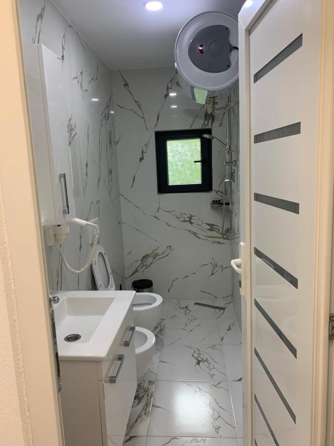 Fusha E Gjes Hotel Βαλμπόνα Εξωτερικό φωτογραφία