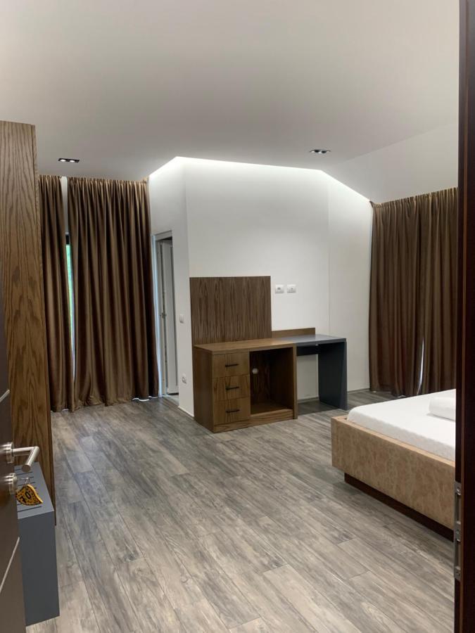 Fusha E Gjes Hotel Βαλμπόνα Εξωτερικό φωτογραφία