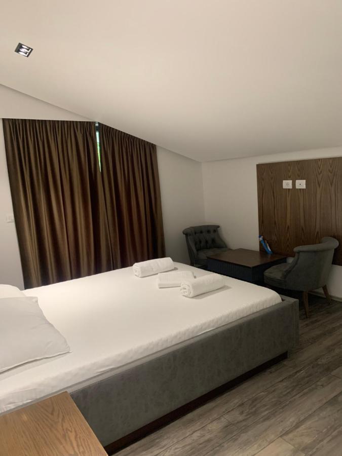 Fusha E Gjes Hotel Βαλμπόνα Εξωτερικό φωτογραφία